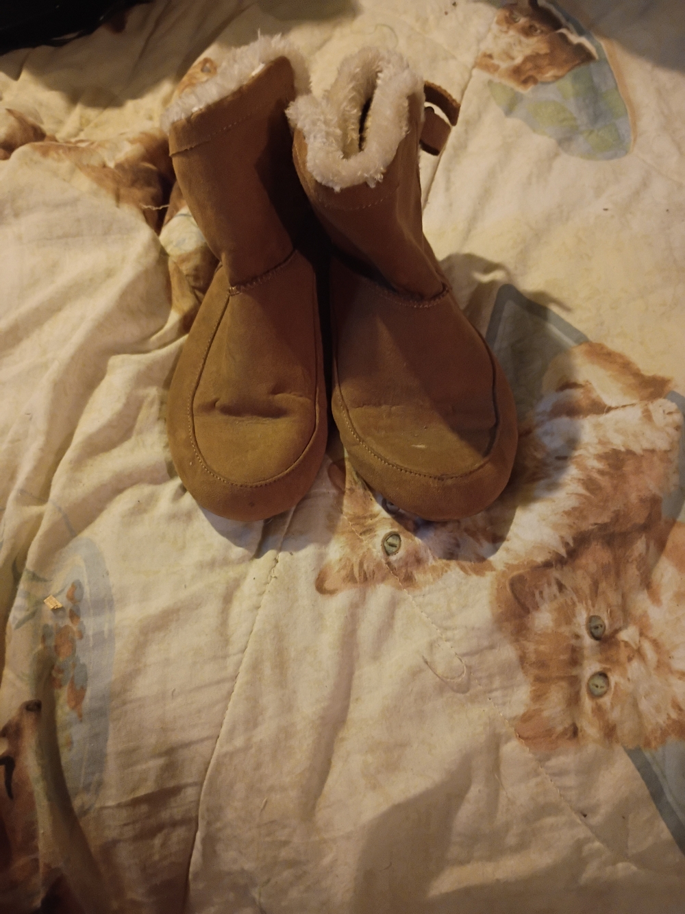 Women's Tan Faux-Shearling Winter Boots